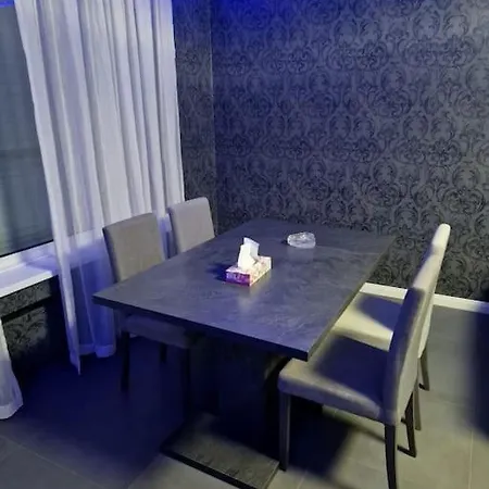 Relaxation House: Jacuzzi, Sauna 公寓 *